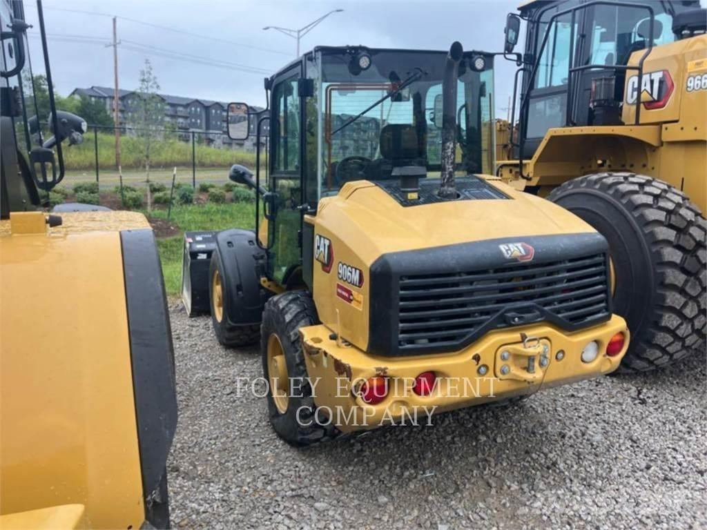 CAT 906M Rataslaadurid