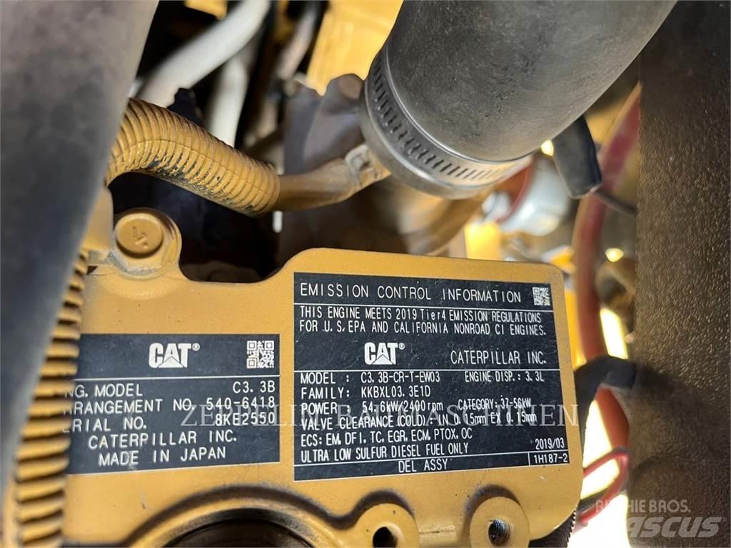 CAT 906M Rataslaadurid