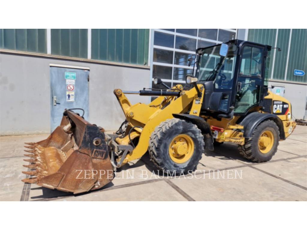 CAT 907H Rataslaadurid