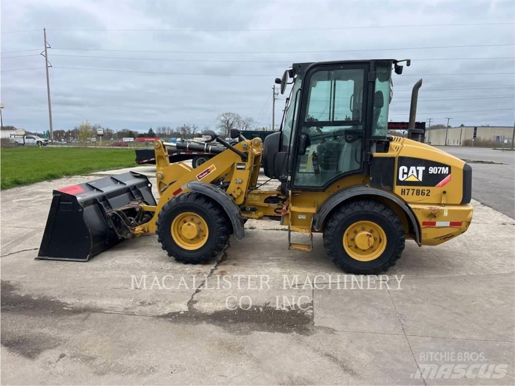 CAT 907M Rataslaadurid