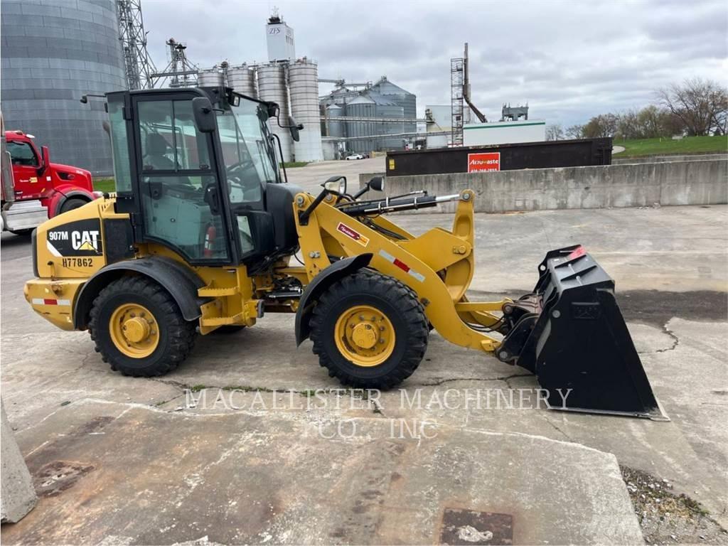 CAT 907M Rataslaadurid
