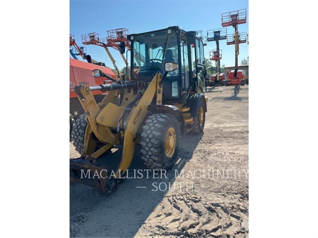 CAT 907M Rataslaadurid
