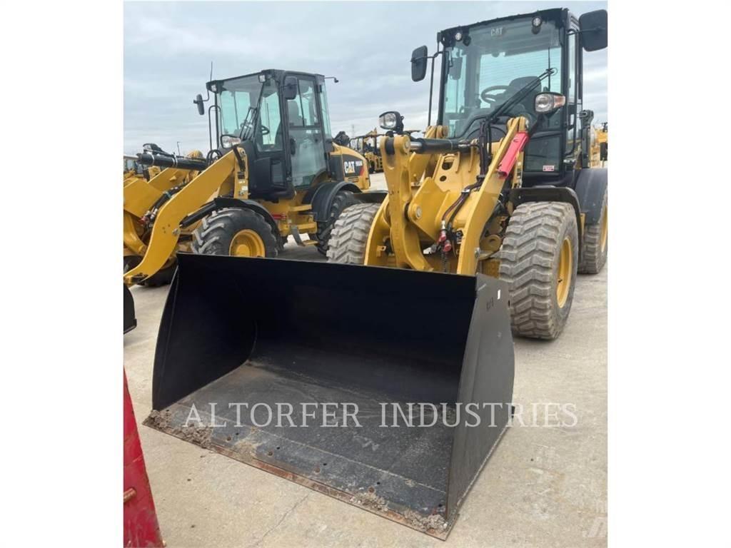 CAT 908-14 Rataslaadurid