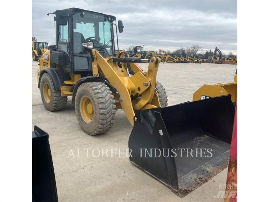 CAT 908-14 Rataslaadurid