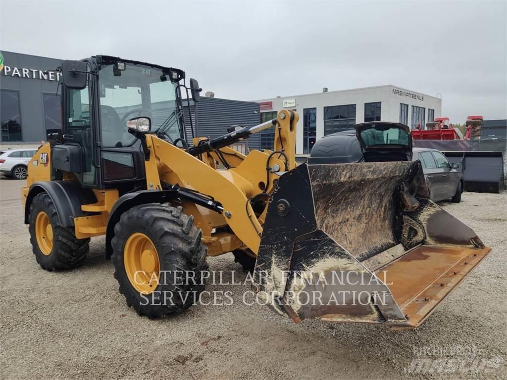 CAT 908-14 Rataslaadurid