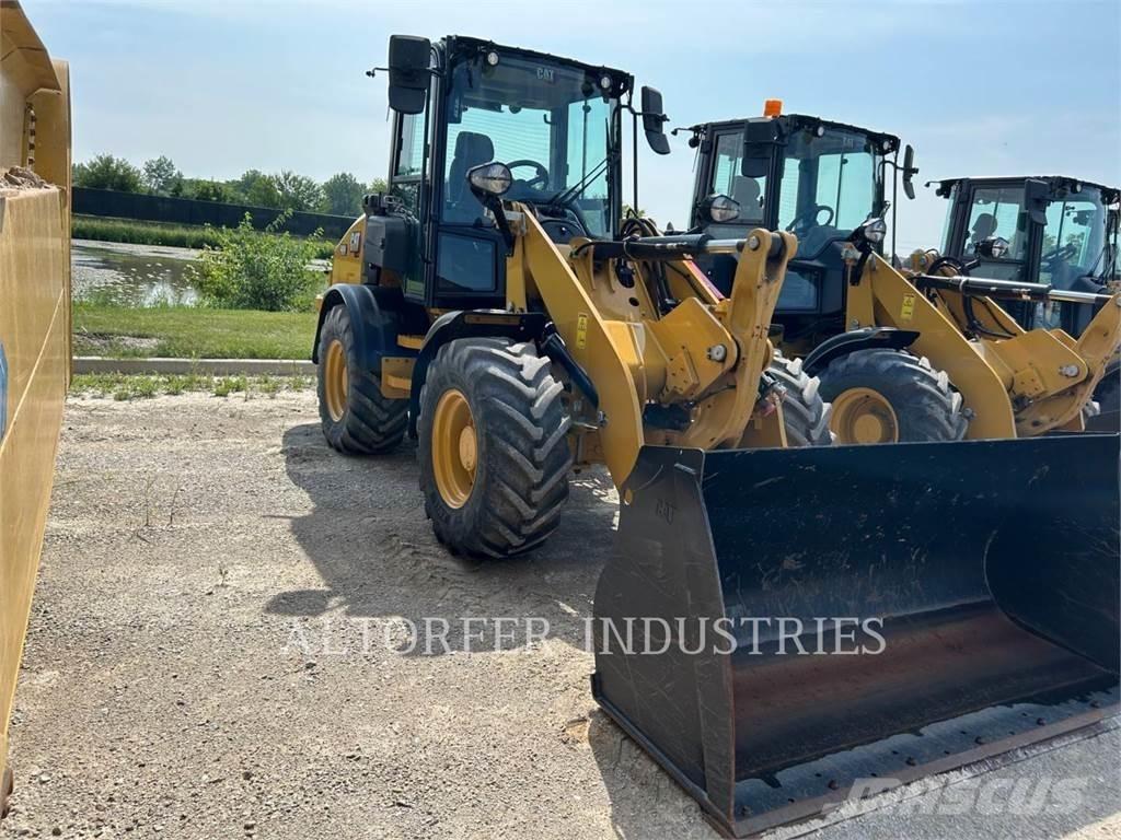 CAT 908-14 Rataslaadurid