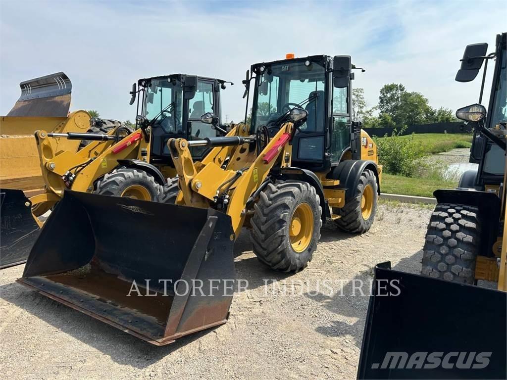 CAT 908-14 Rataslaadurid