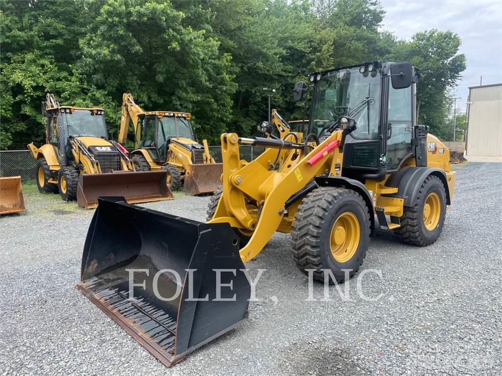 CAT 908-14 Rataslaadurid