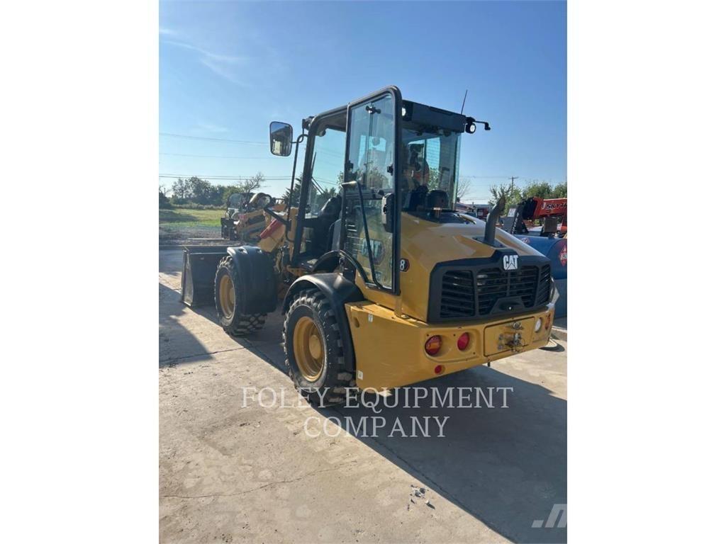 CAT 908-14 Rataslaadurid
