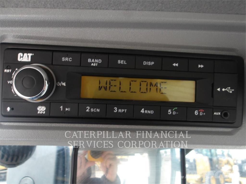 CAT 908-14 Rataslaadurid