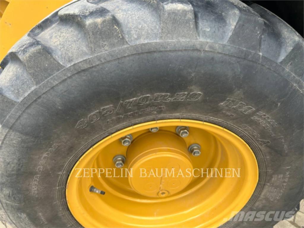 CAT 908-14 Rataslaadurid