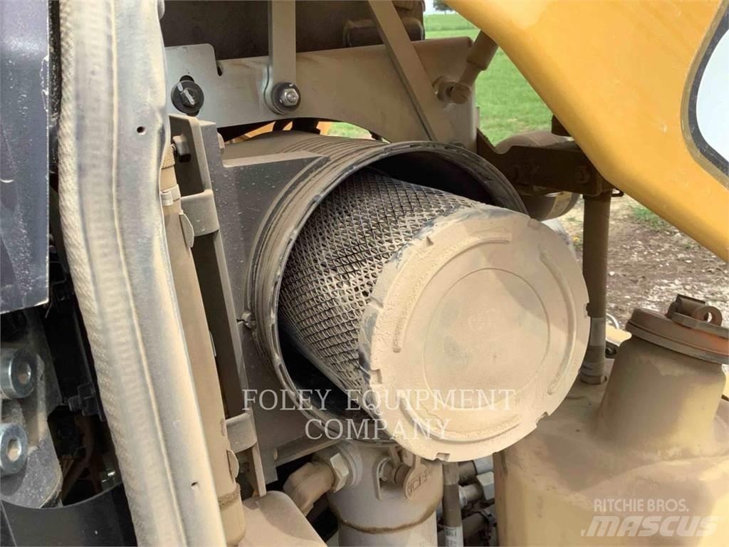 CAT 908-14HL Rataslaadurid