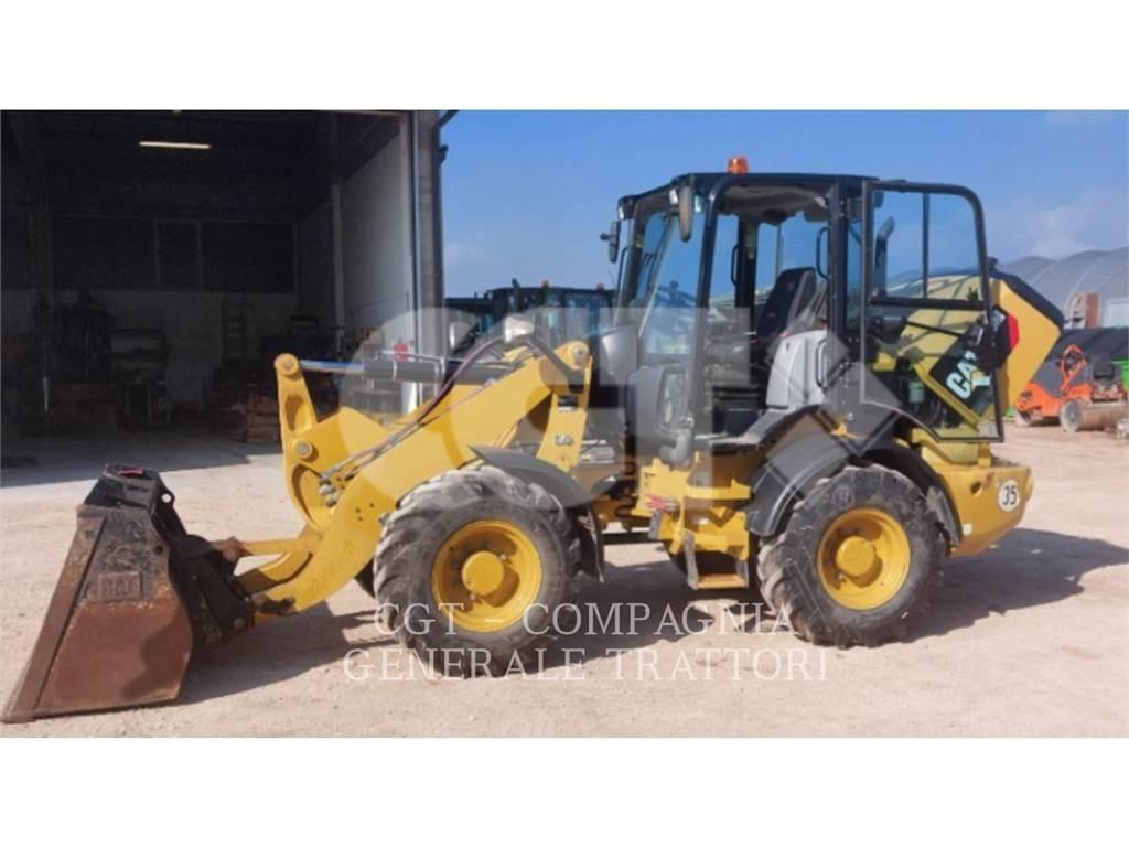 CAT 908 M Rataslaadurid