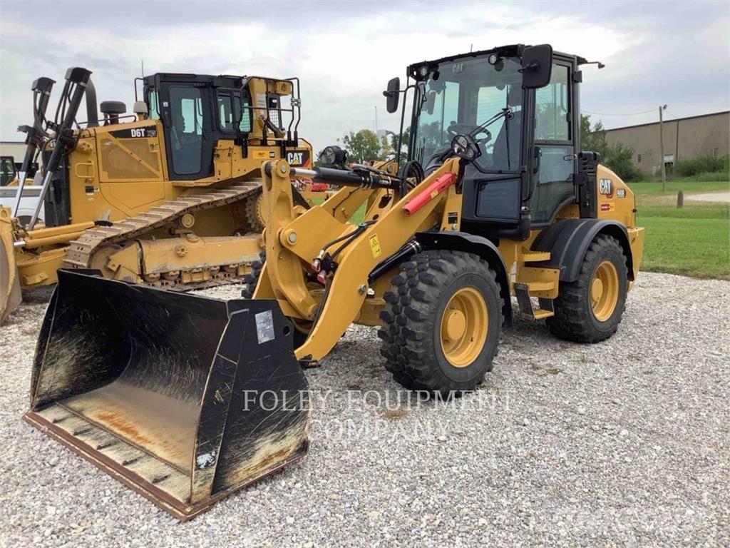 CAT 90814 Rataslaadurid