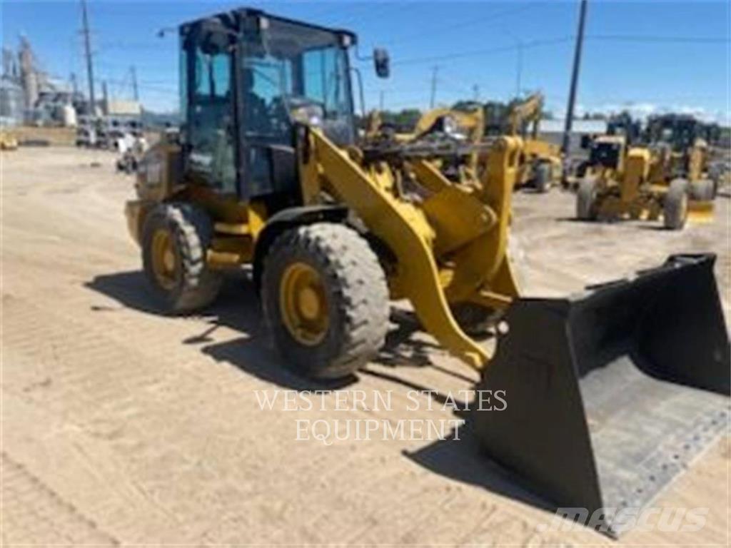 CAT 908H2 Rataslaadurid