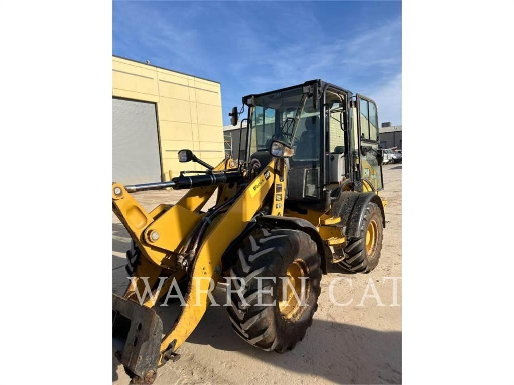 CAT 908M Rataslaadurid