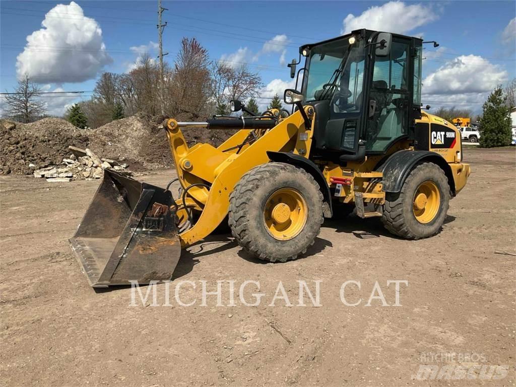 CAT 908M Rataslaadurid