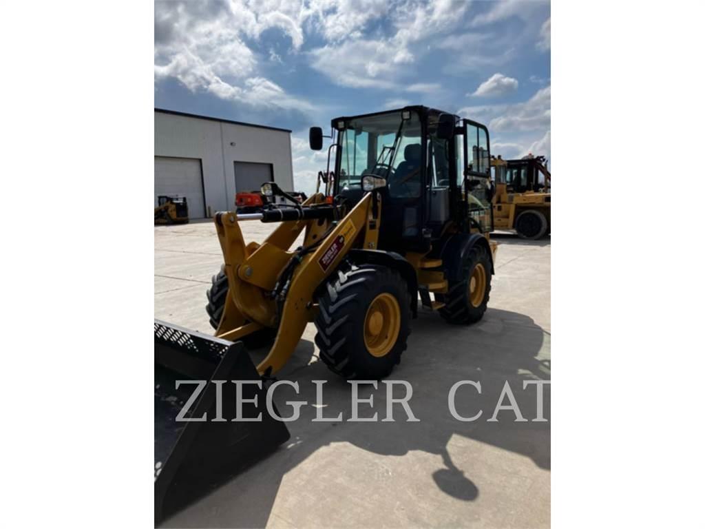CAT 908M Rataslaadurid