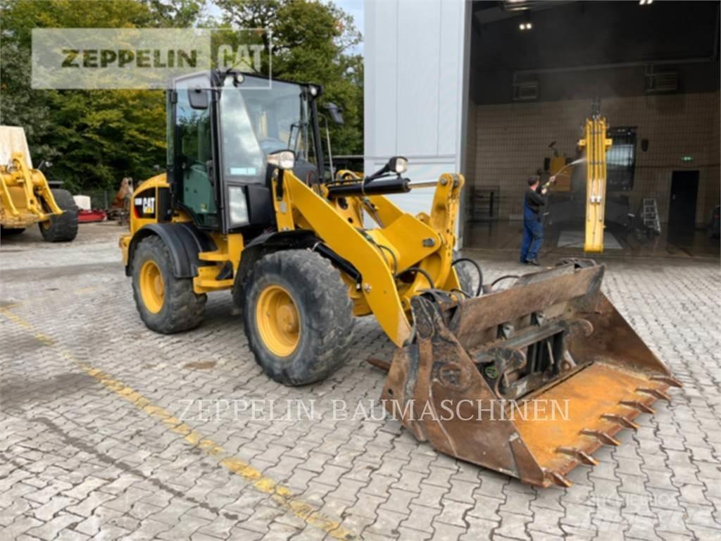CAT 908M Rataslaadurid