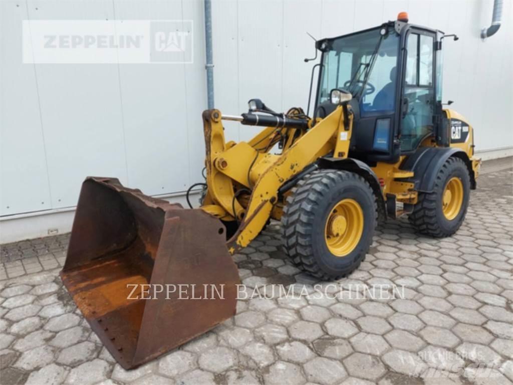 CAT 908M Rataslaadurid