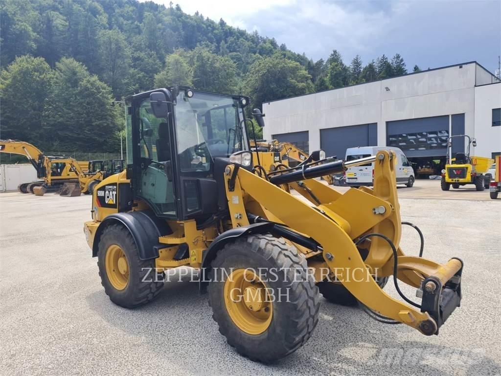 CAT 908M Rataslaadurid