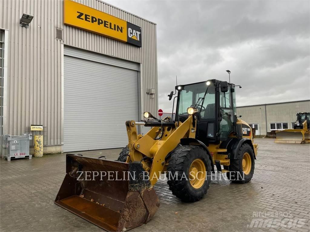 CAT 908M Rataslaadurid