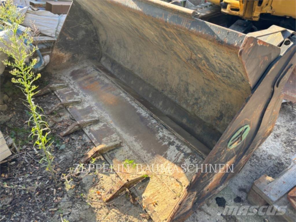 CAT 908M Rataslaadurid