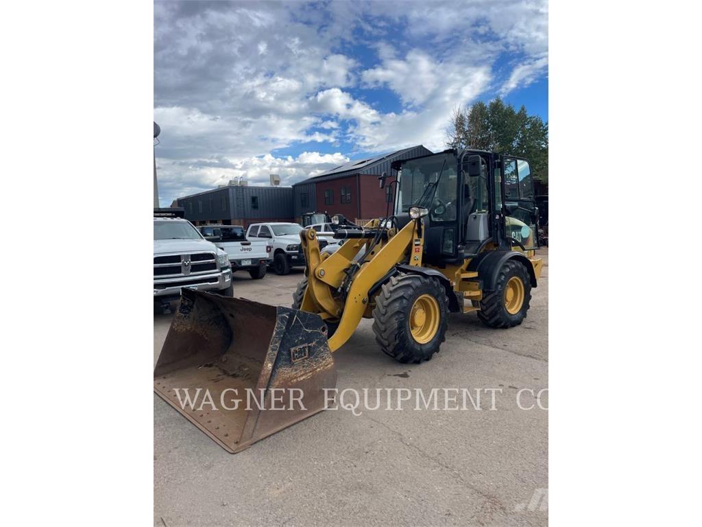 CAT 908M Rataslaadurid