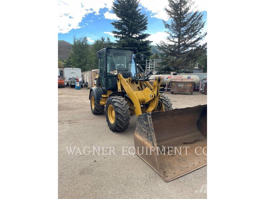 CAT 908M Rataslaadurid