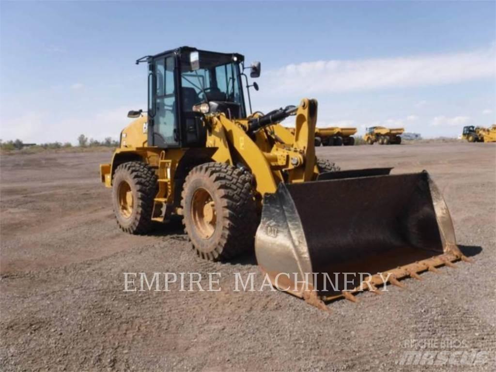 CAT 910-14 Rataslaadurid