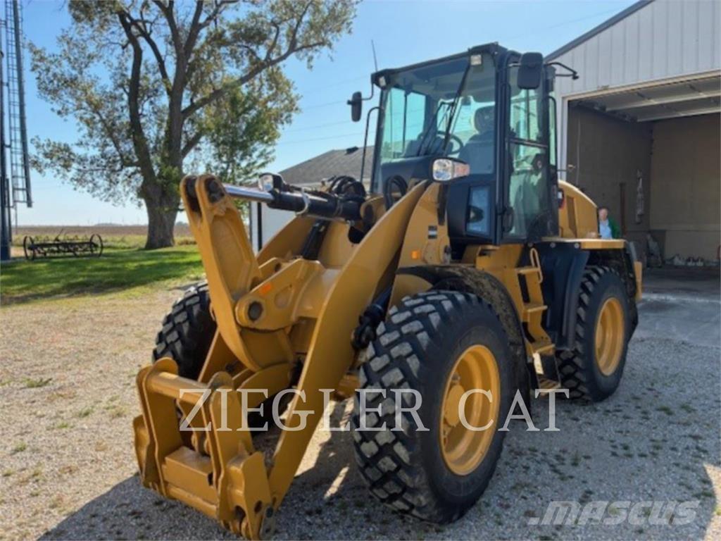CAT 910K Rataslaadurid