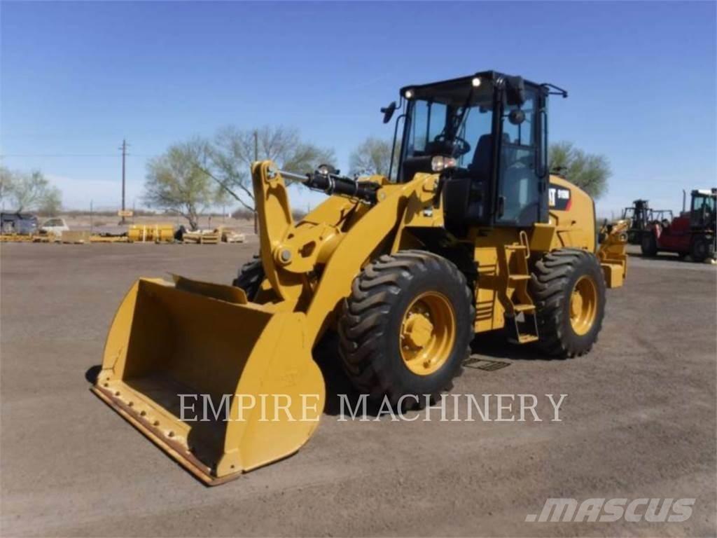 CAT 910M Rataslaadurid