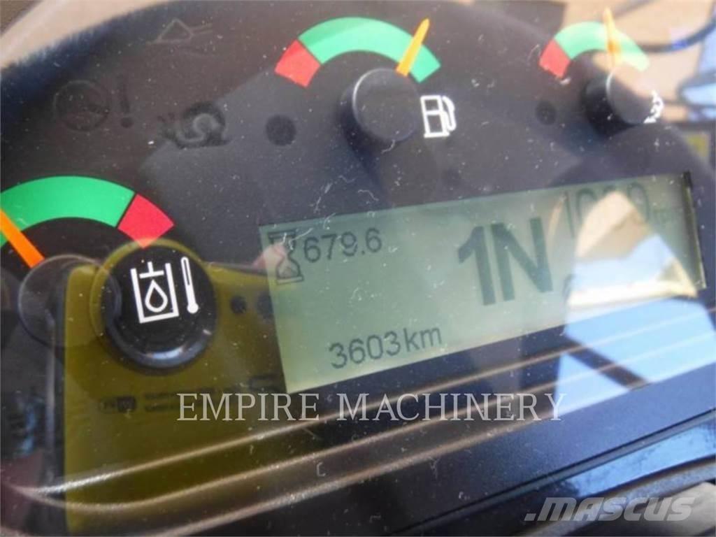 CAT 910M Rataslaadurid