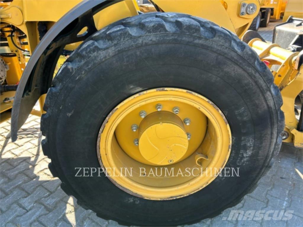 CAT 914-14A Rataslaadurid