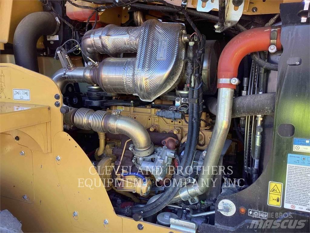 CAT 918M Rataslaadurid