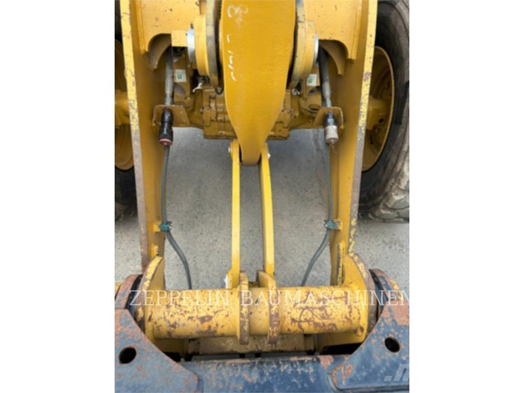 CAT 918M Rataslaadurid