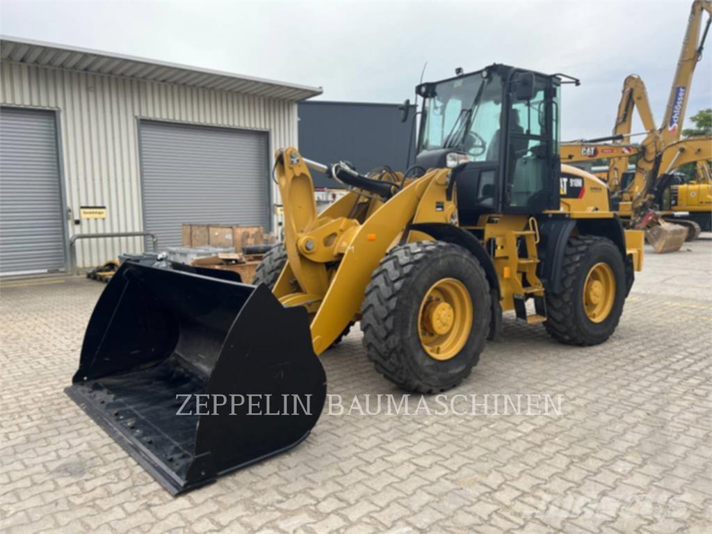 CAT 918M Rataslaadurid