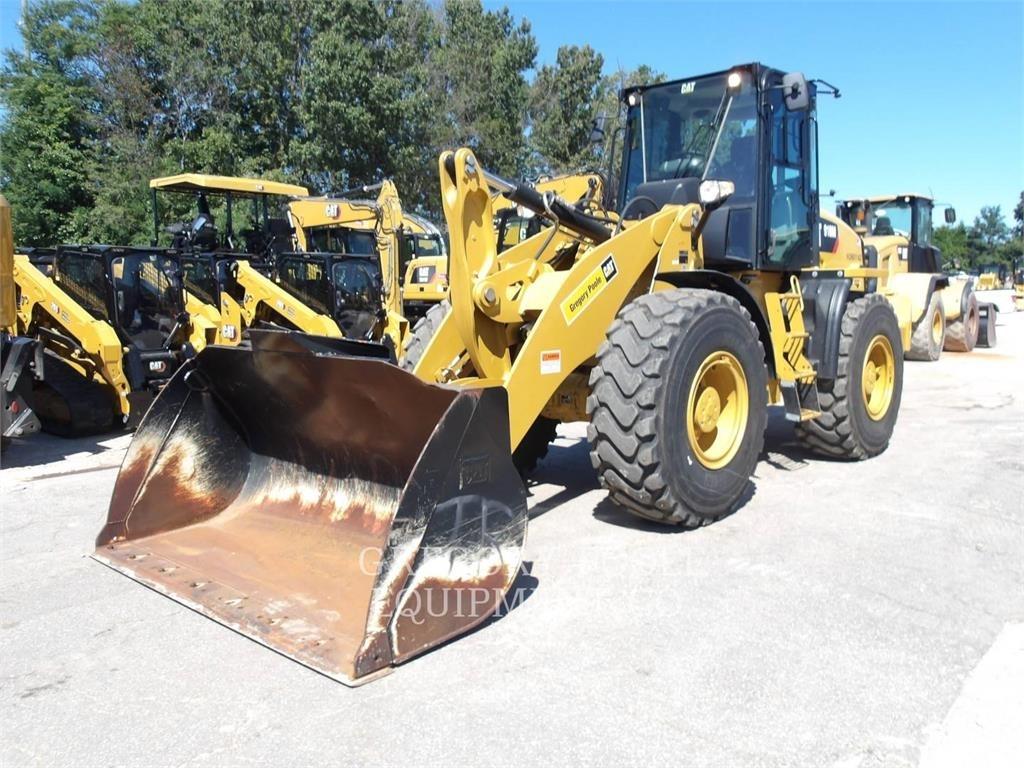 CAT 918M Rataslaadurid
