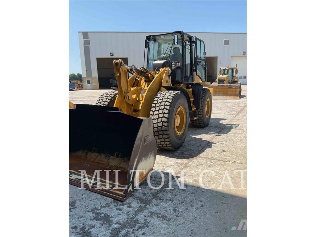 CAT 920 Rataslaadurid