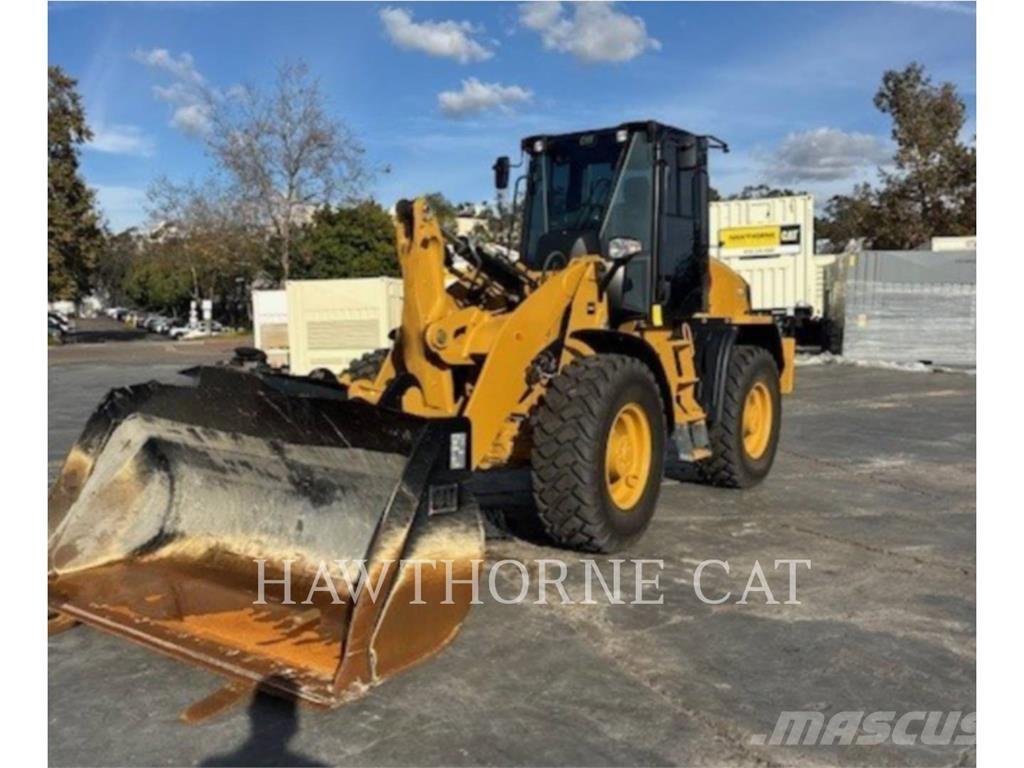 CAT 920 Rataslaadurid