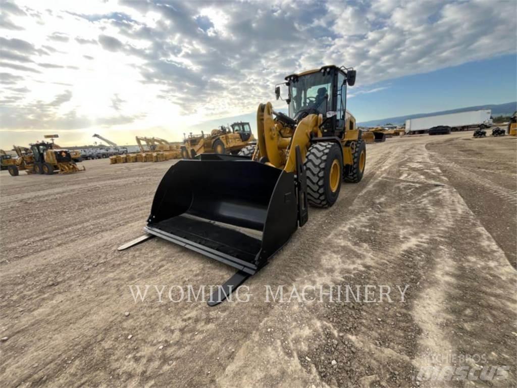 CAT 926 Rataslaadurid