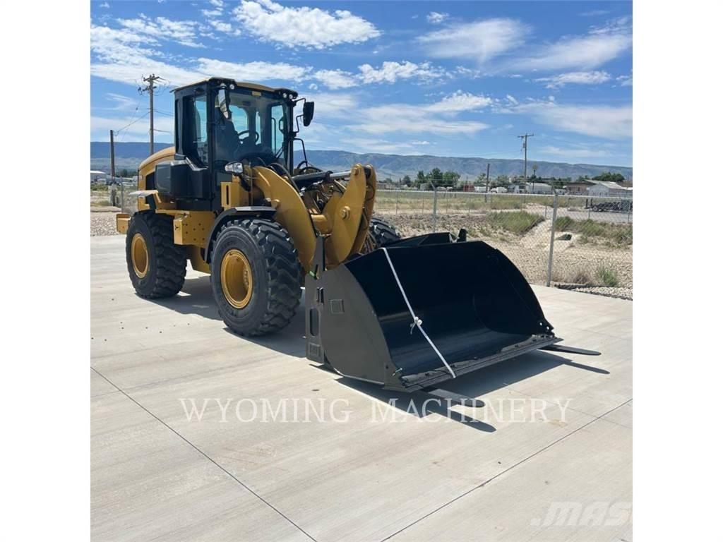 CAT 926 Rataslaadurid