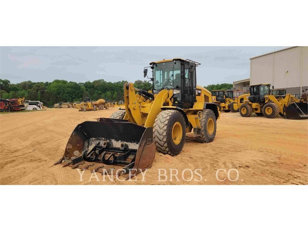 CAT 926M Rataslaadurid