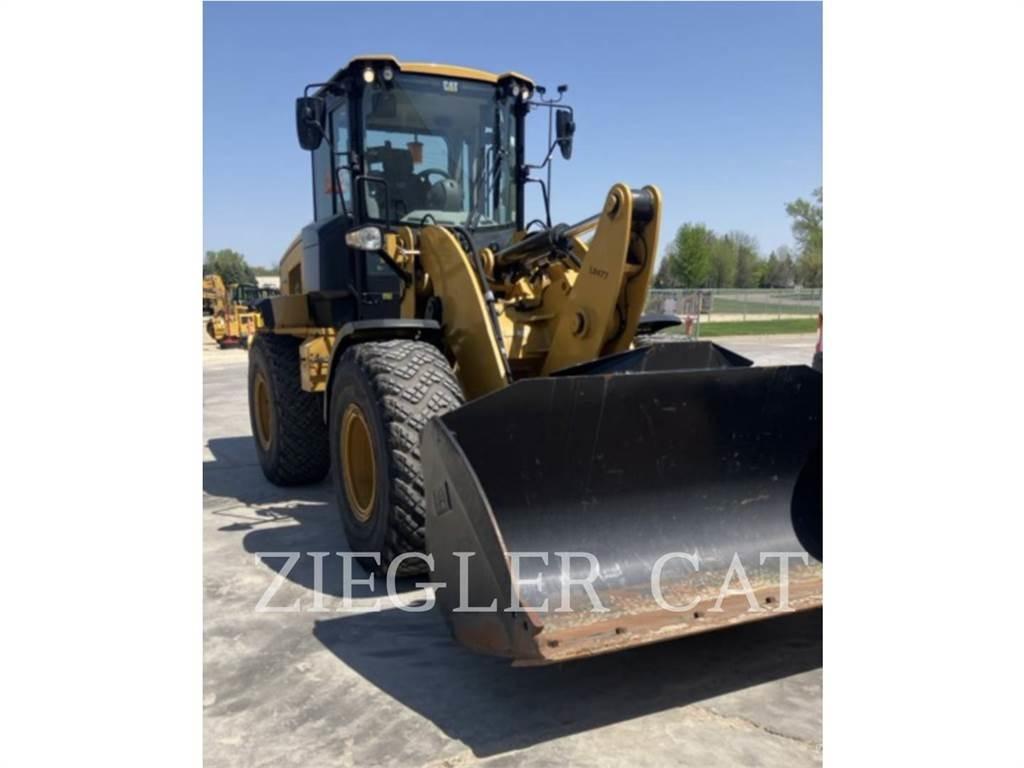 CAT 926M Rataslaadurid