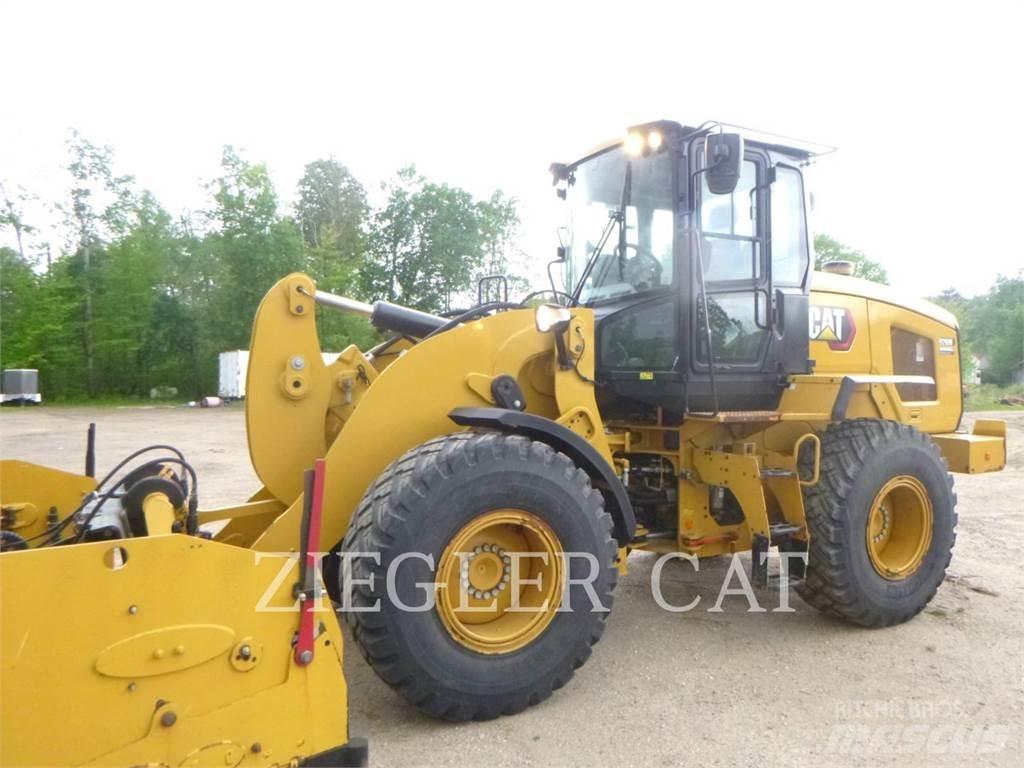 CAT 926M Rataslaadurid