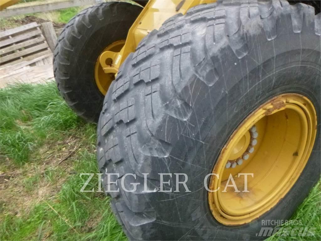 CAT 926M Rataslaadurid