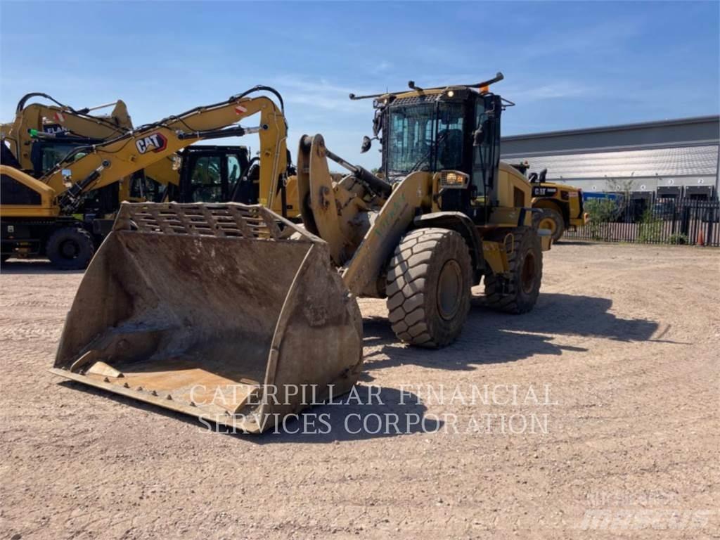 CAT 926M Rataslaadurid