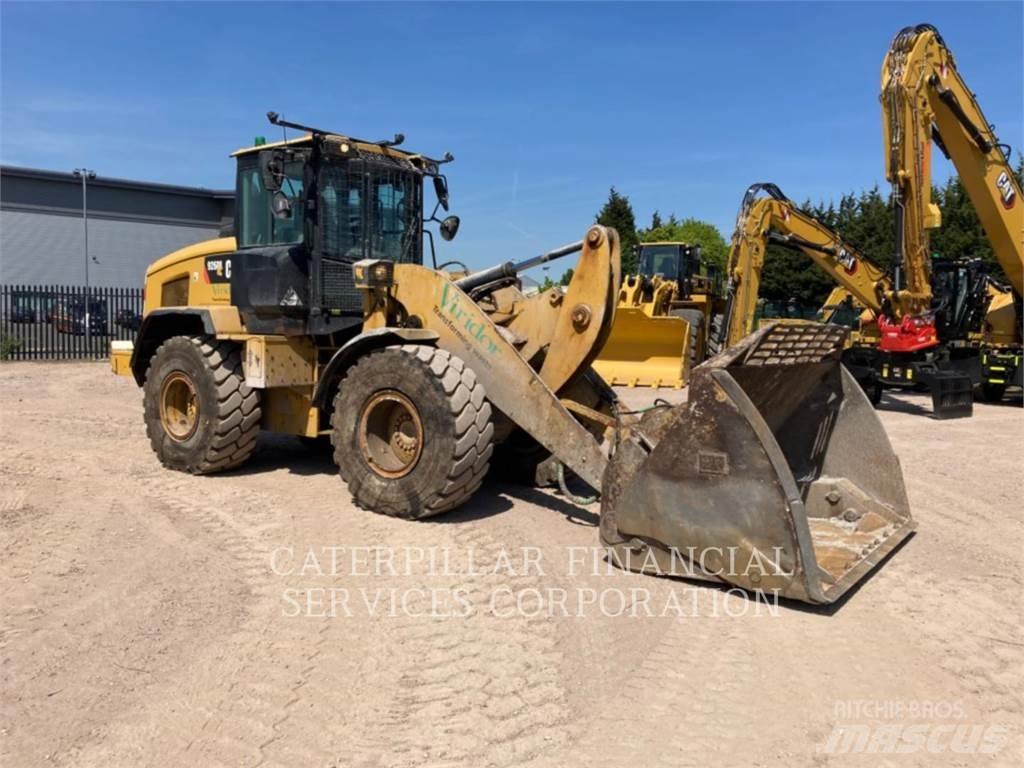 CAT 926M Rataslaadurid