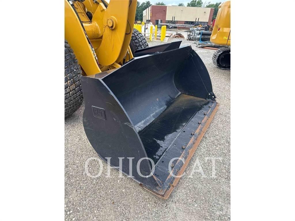 CAT 926M Rataslaadurid