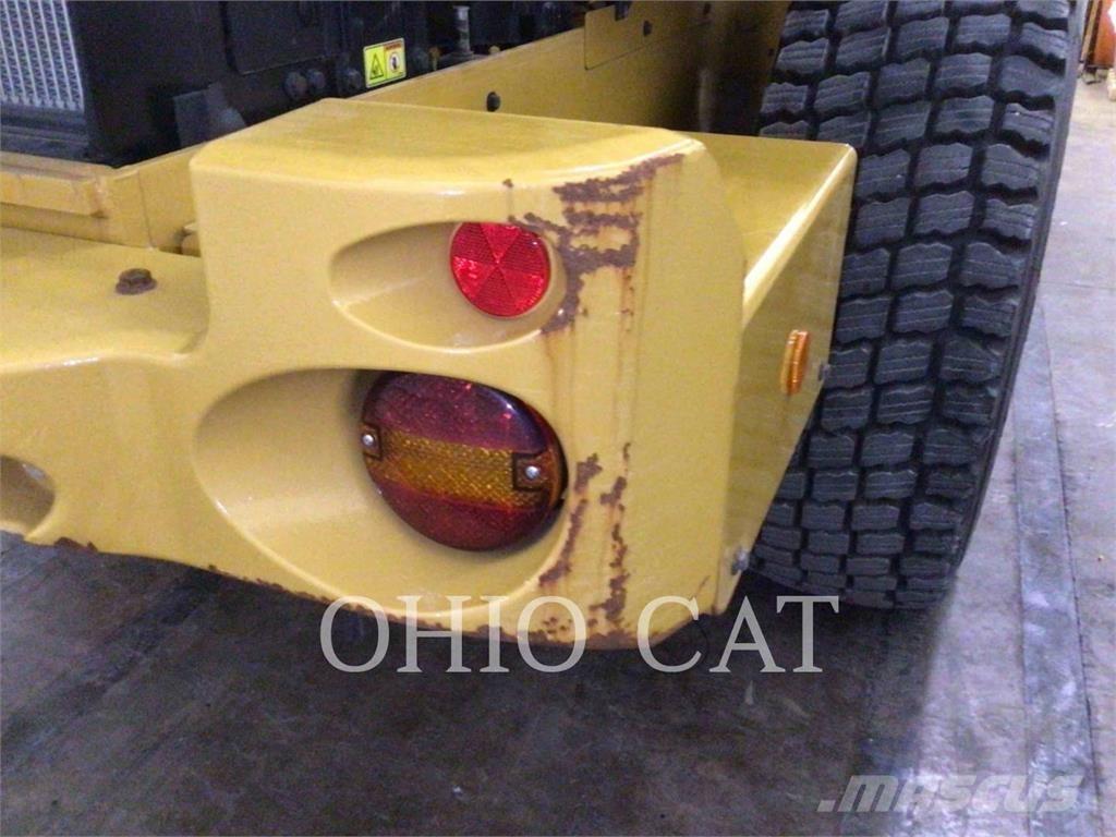 CAT 926M Rataslaadurid
